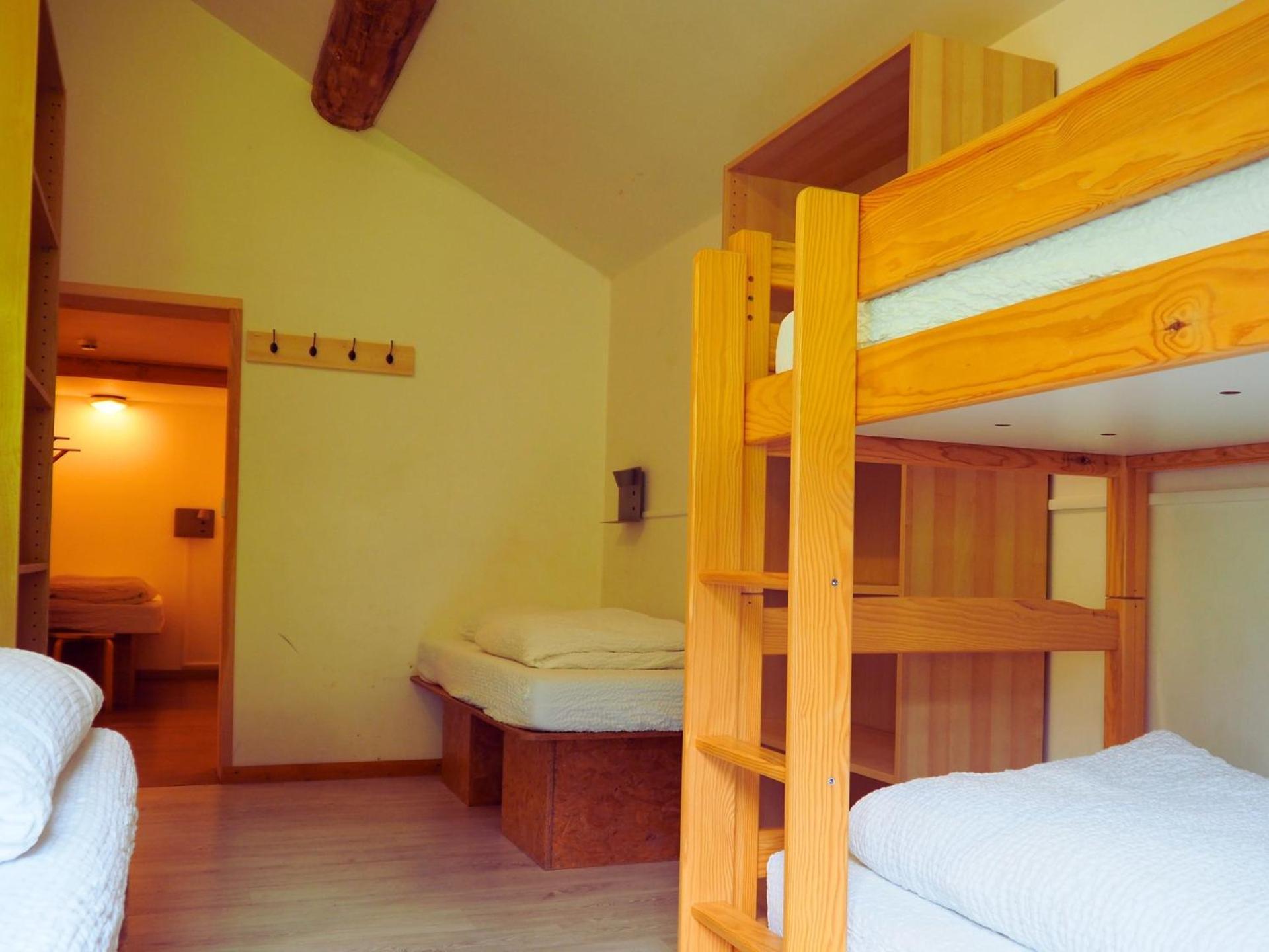Hostel Hi
